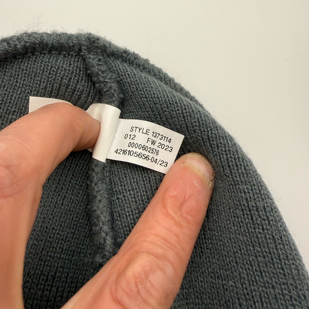 Under Armour Charcoal Knit Cap Unisex - Picture 6 of 7